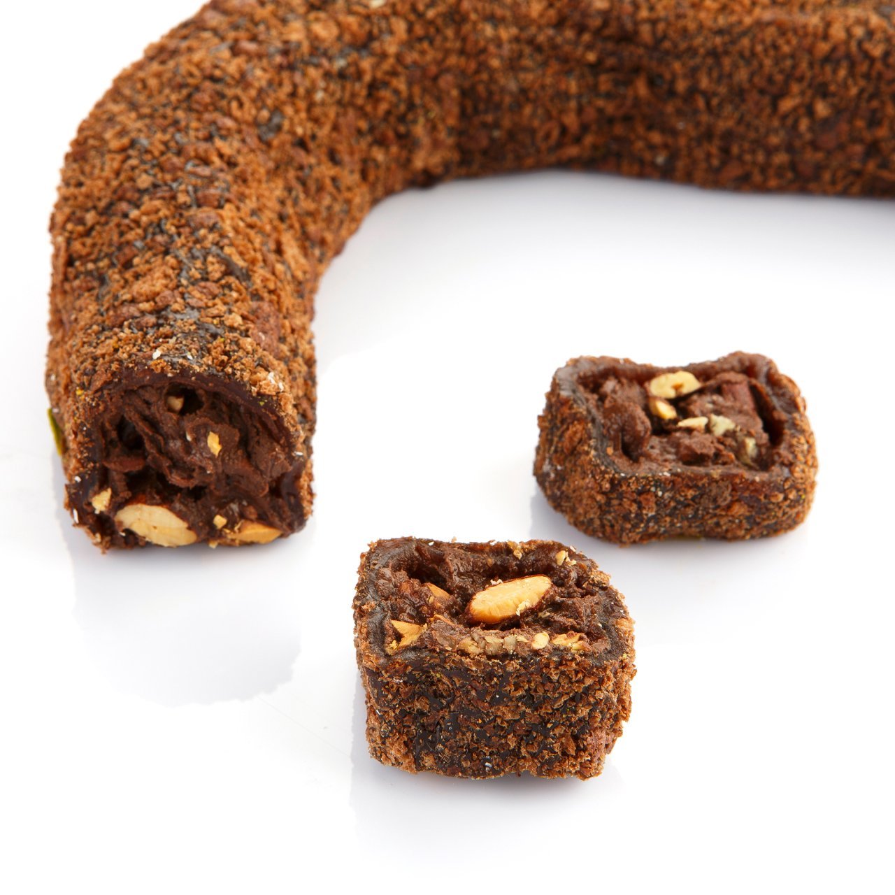 Çikolatalı Bademli Spesiyal Lokum