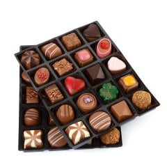 Mazlum Spesiyal Çikolata Piramit Kutu